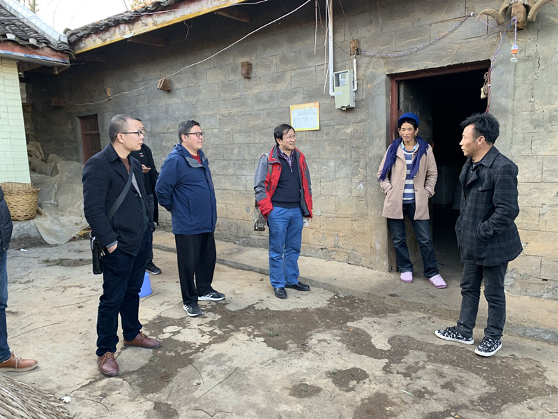 yl34511线路中心赴凉山州布拖县召开深度贫困县定向生调研座谈会1.jpg