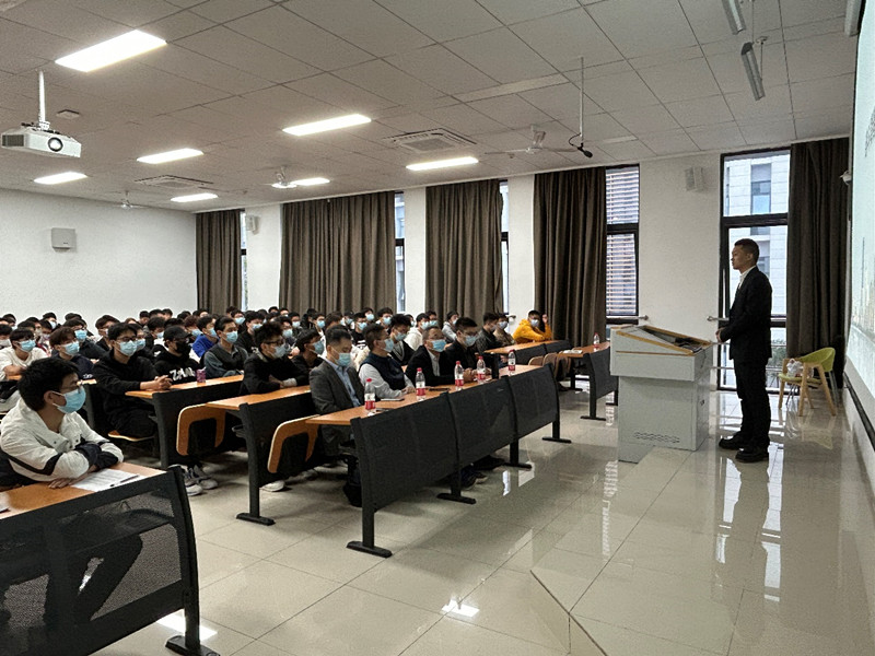 yl34511线路中心开展优秀校友返校分享会2.jpg yl34511线路中心开展优秀校友返校分享会2.jpg